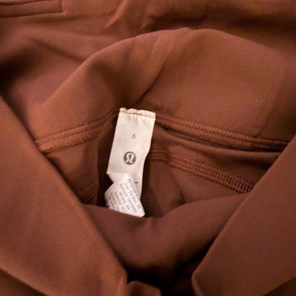 Lululemon Groove High-Rise Ribbed Panel Tight 25"
Lava Cake - Picture 5 of 8
